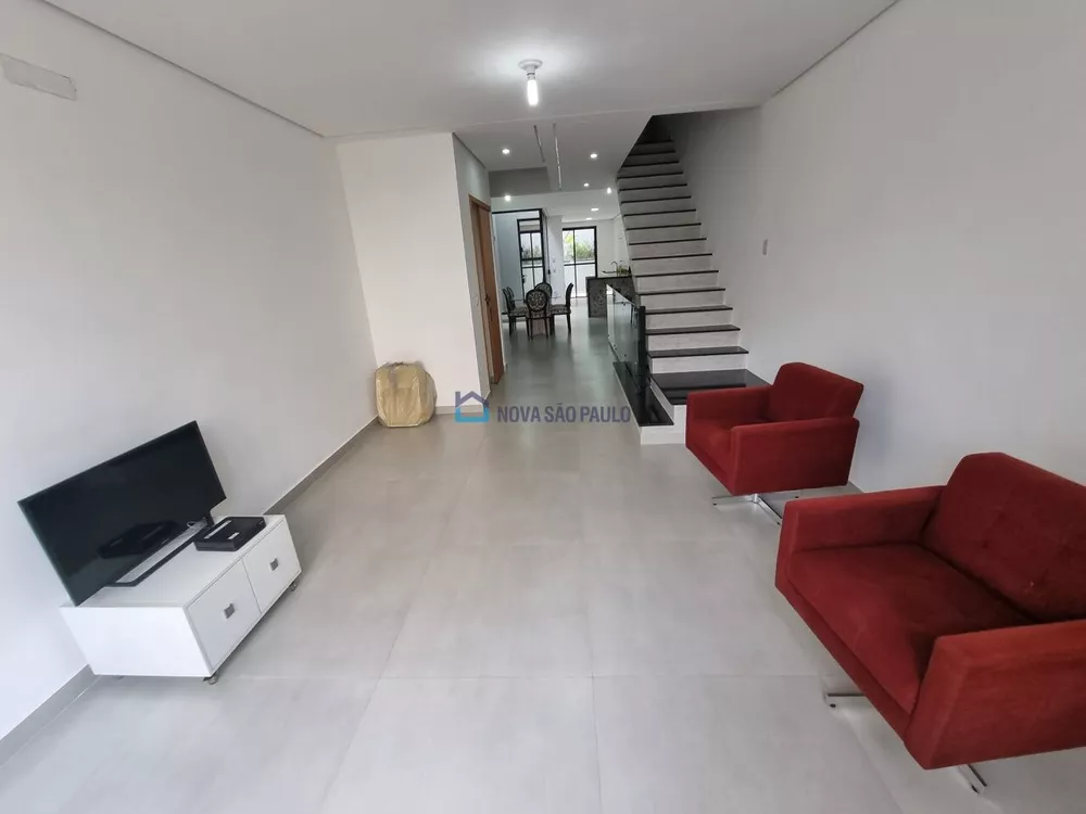 Casa à venda com 4 quartos, 170m² - Foto 4