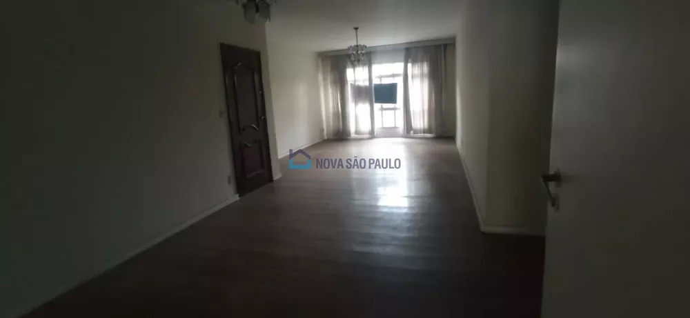 Apartamento à venda com 3 quartos, 142m² - Foto 3