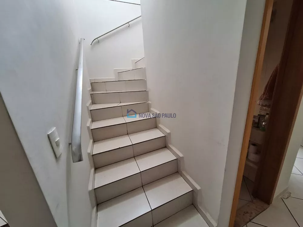 Casa à venda com 3 quartos, 185m² - Foto 3