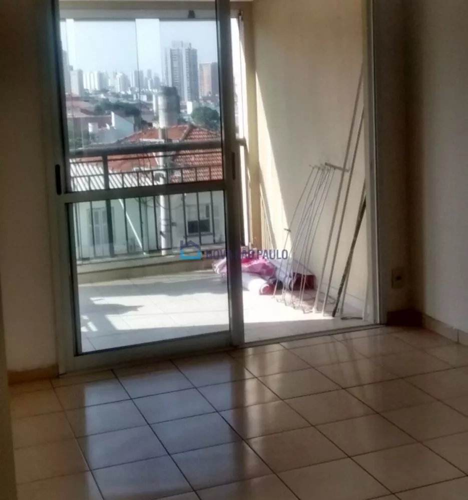 Apartamento à venda com 3 quartos, 68m² - Foto 2