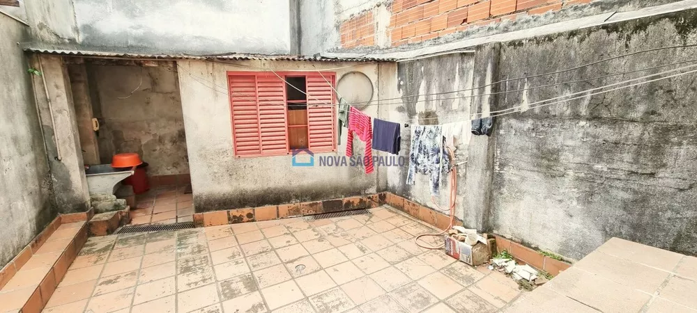 Casa à venda com 2 quartos, 185m² - Foto 3