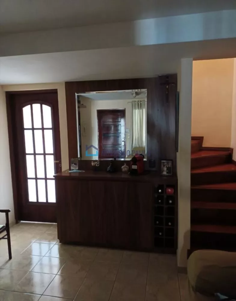 Casa à venda com 2 quartos, 106m² - Foto 1