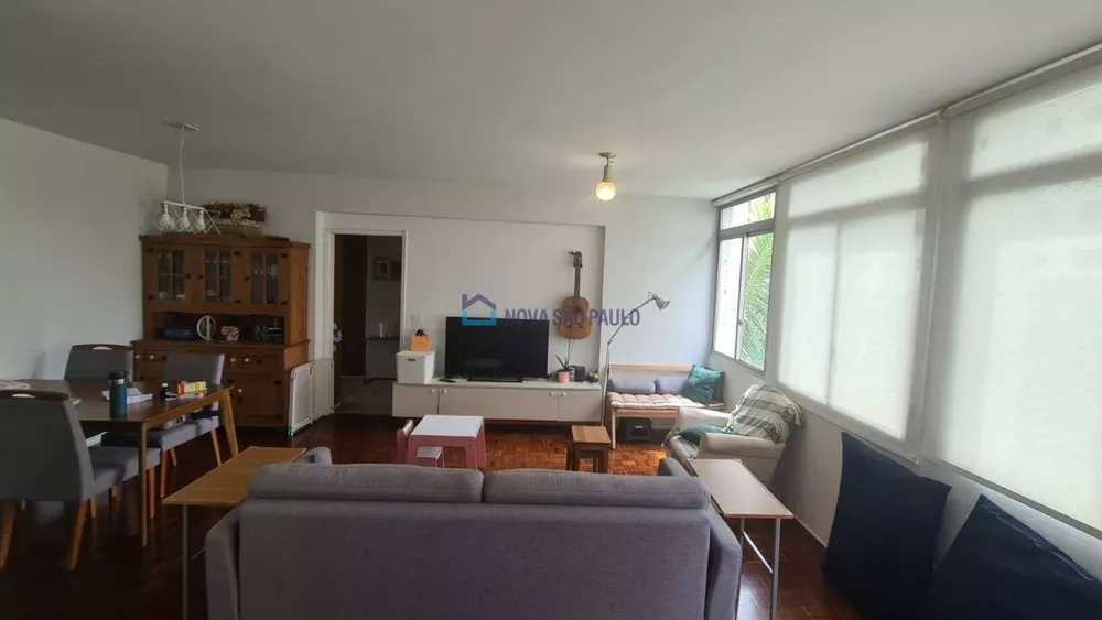 Apartamento à venda com 3 quartos, 107m² - Foto 2