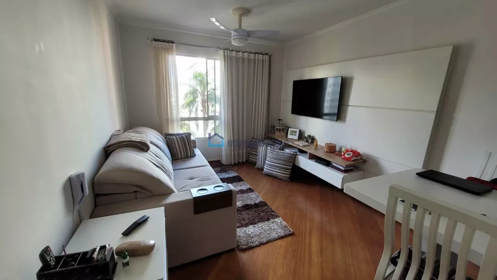 Apartamento à venda com 2 quartos, 63m² - Foto 4