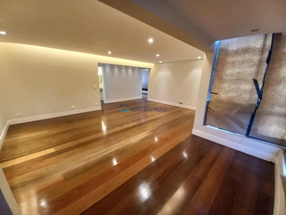 Apartamento à venda com 4 quartos, 140m² - Foto 4