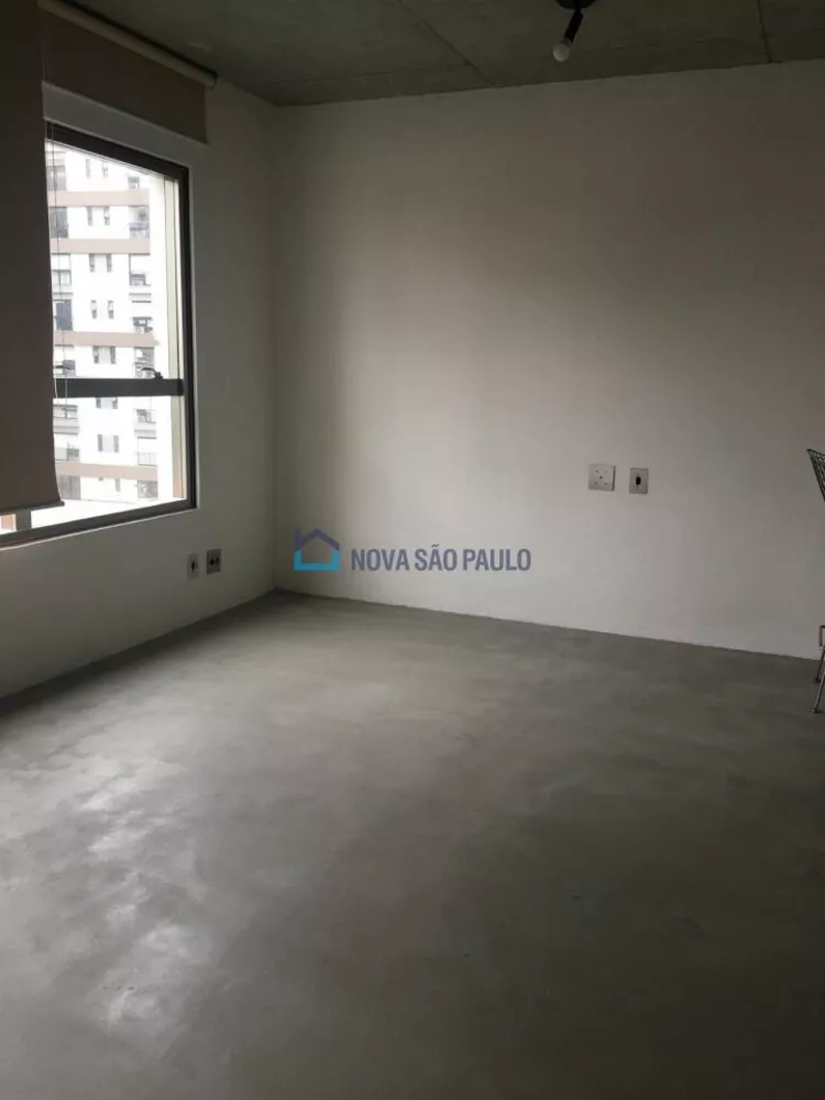 Apartamento para alugar com 1 quarto, 75m² - Foto 2