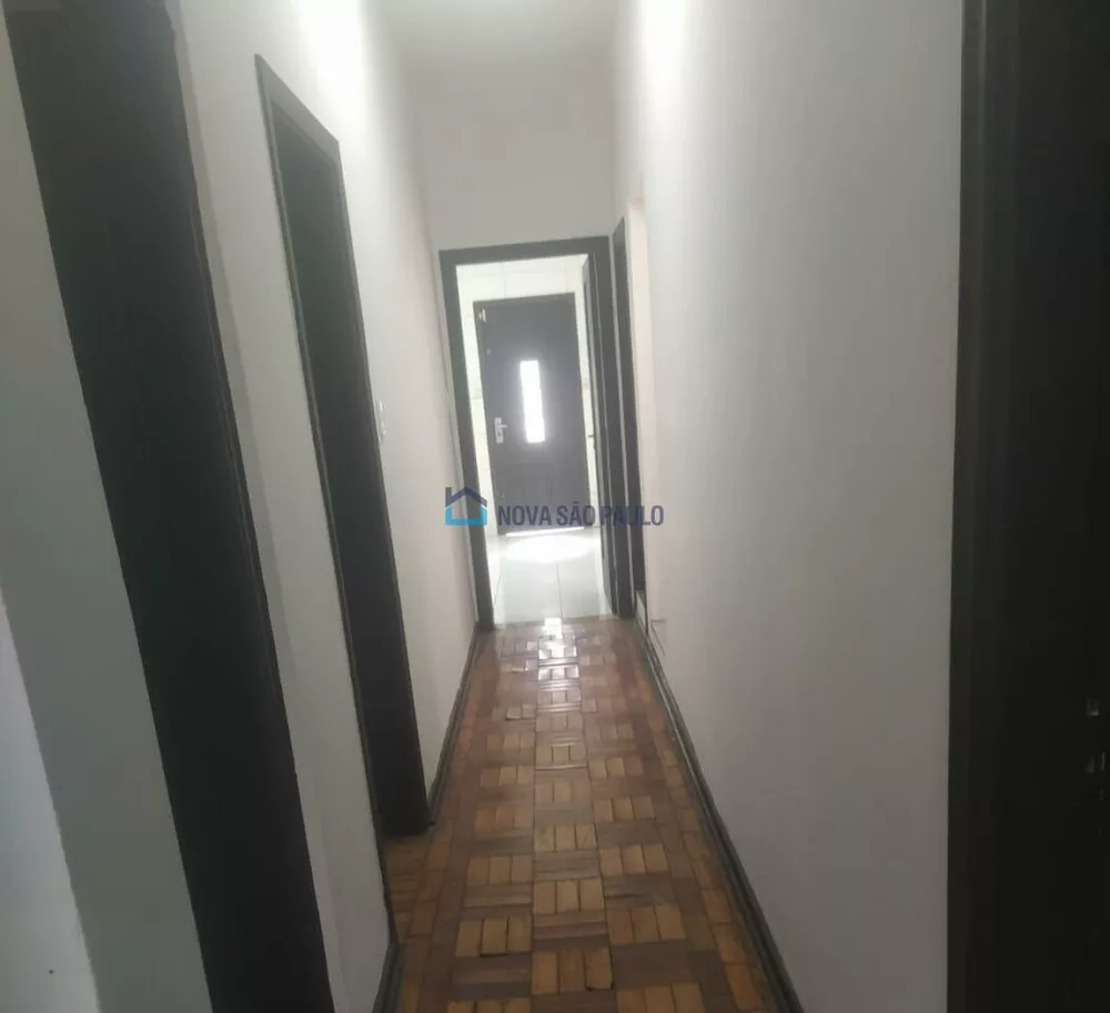 Casa Comercial à venda com 3 quartos, 250m² - Foto 4