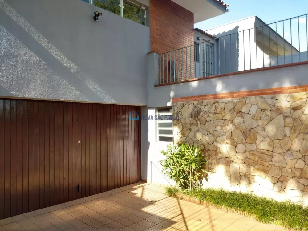 Casa à venda com 4 quartos, 120m² - Foto 2