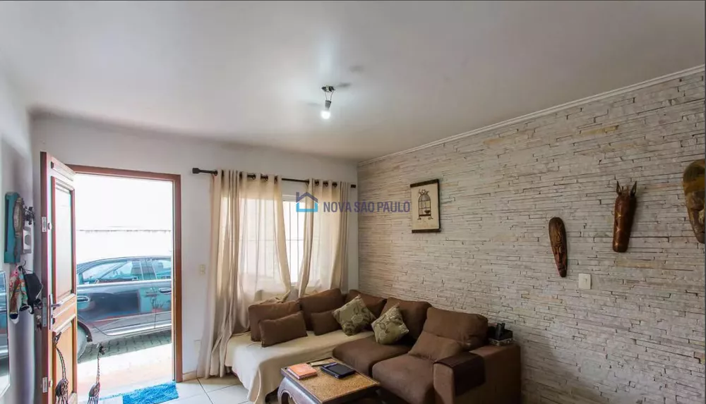 Casa de Vila à venda com 2 quartos, 105m² - Foto 2