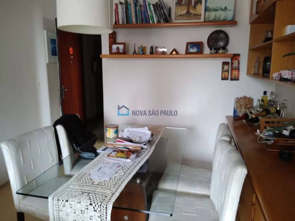 Apartamento à venda com 2 quartos, 70m² - Foto 2