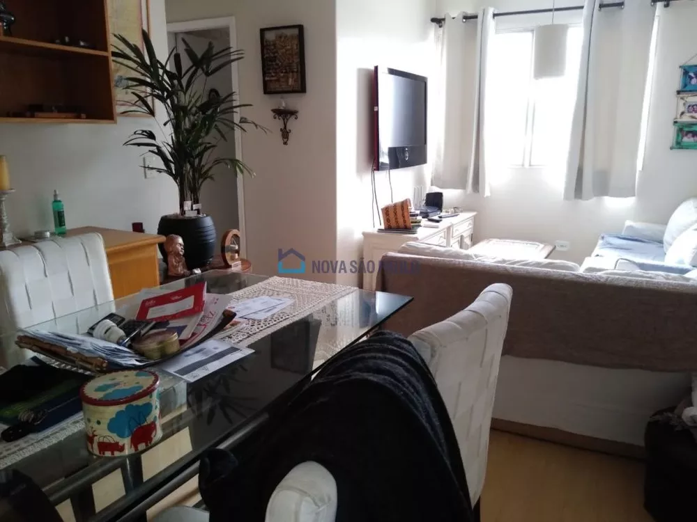 Apartamento à venda com 2 quartos, 70m² - Foto 3