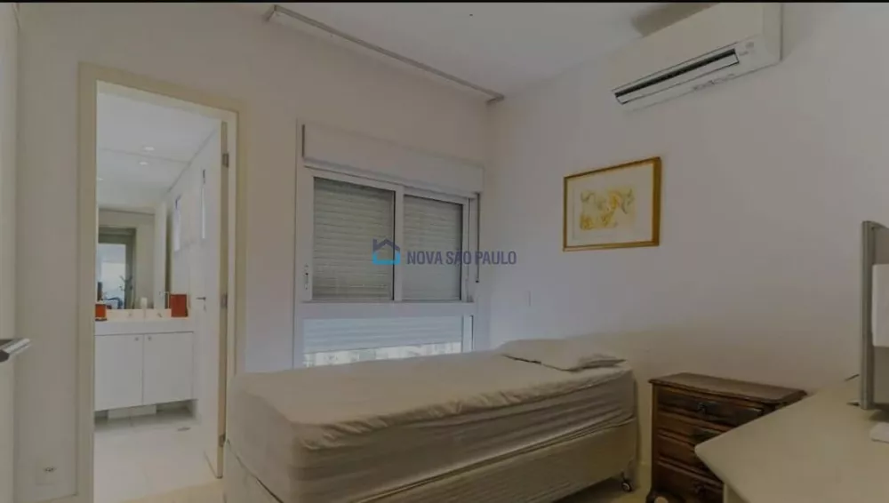 Apartamento à venda com 4 quartos, 209m² - Foto 11