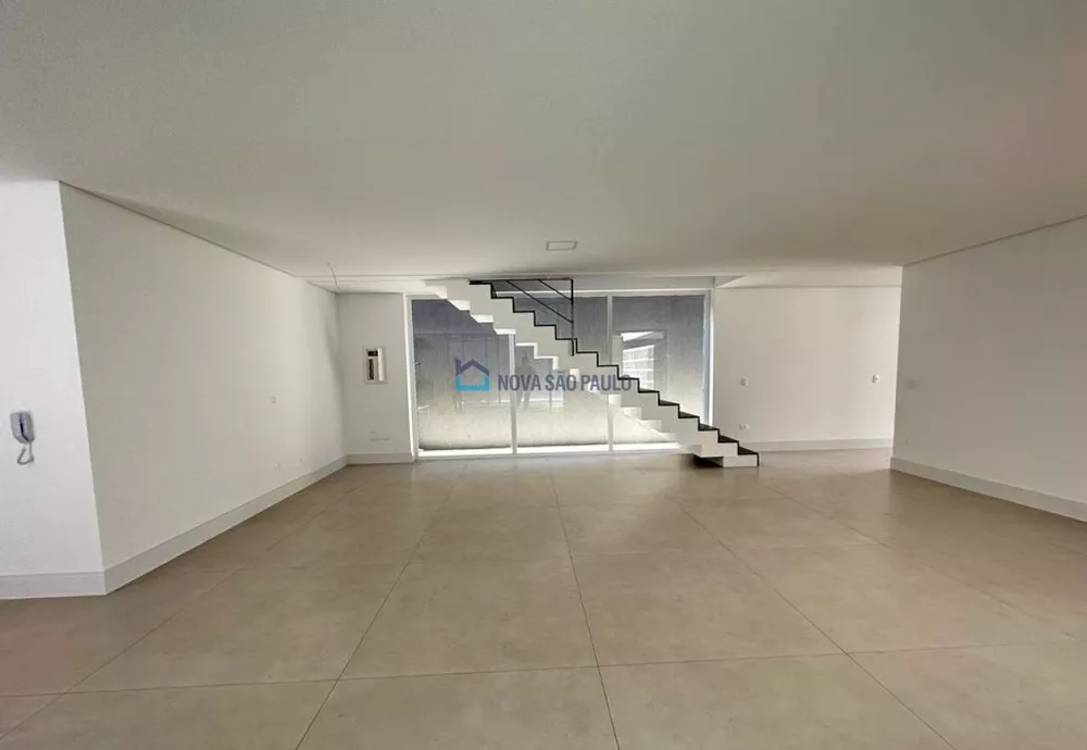 Casa à venda com 3 quartos, 472m² - Foto 2