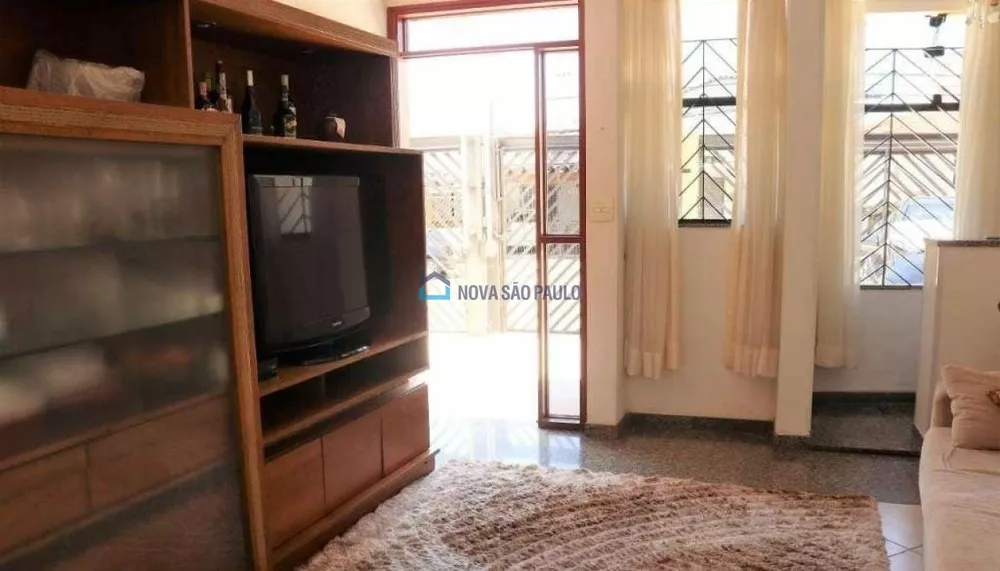 Casa para alugar com 4 quartos, 181m² - Foto 4