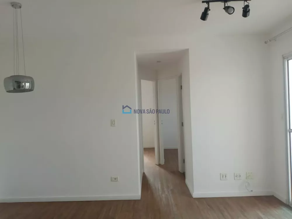 Apartamento à venda com 2 quartos, 50m² - Foto 2