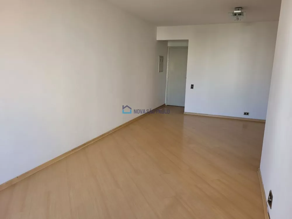 Apartamento à venda com 3 quartos, 83m² - Foto 2