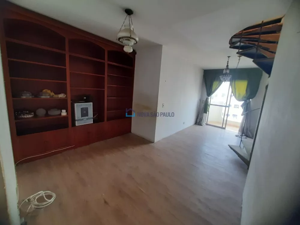 Apartamento à venda com 3 quartos, 148m² - Foto 2