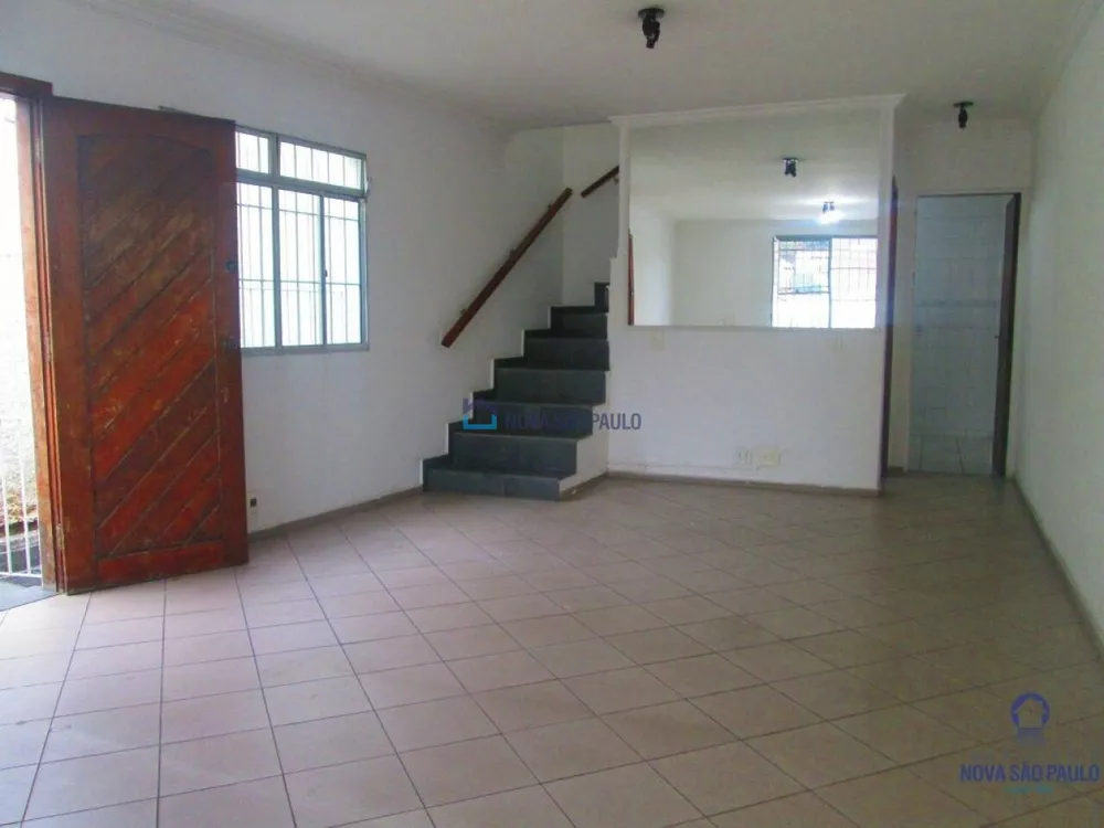 Casa à venda com 3 quartos, 108m² - Foto 2