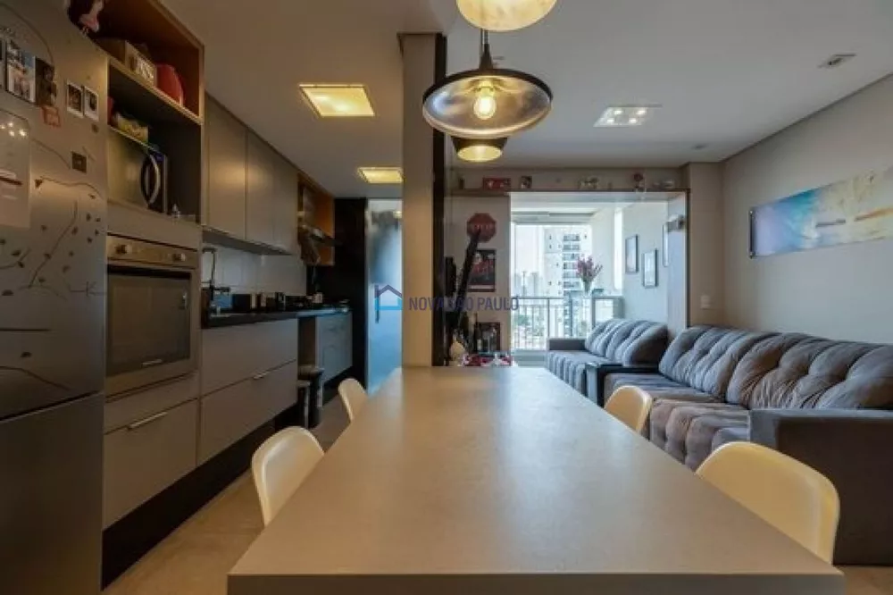 Apartamento à venda com 2 quartos, 63m² - Foto 1