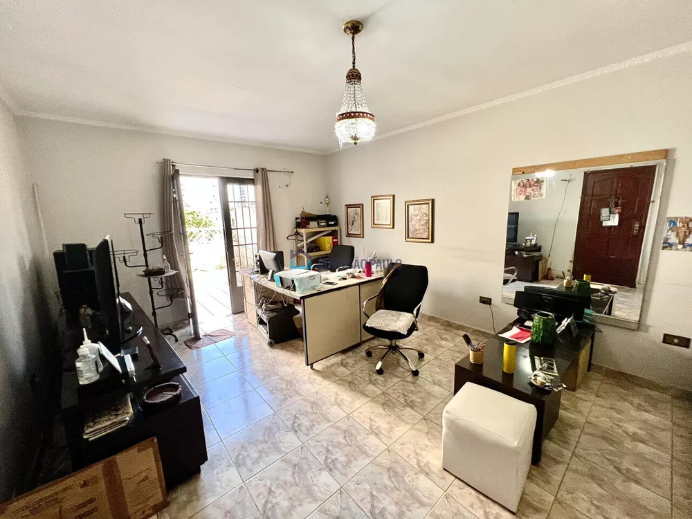 Casa à venda com 3 quartos, 168m² - Foto 1