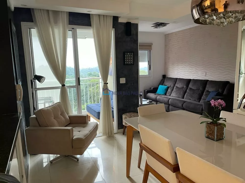 Apartamento à venda com 2 quartos, 64m² - Foto 3