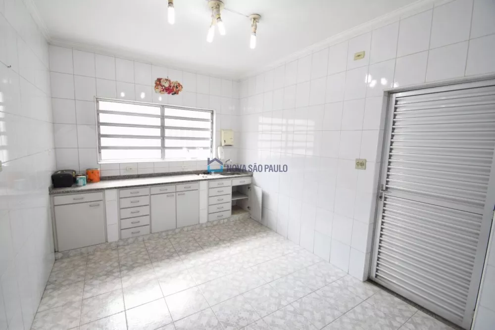 Casa Comercial à venda com 5 quartos, 175m² - Foto 4