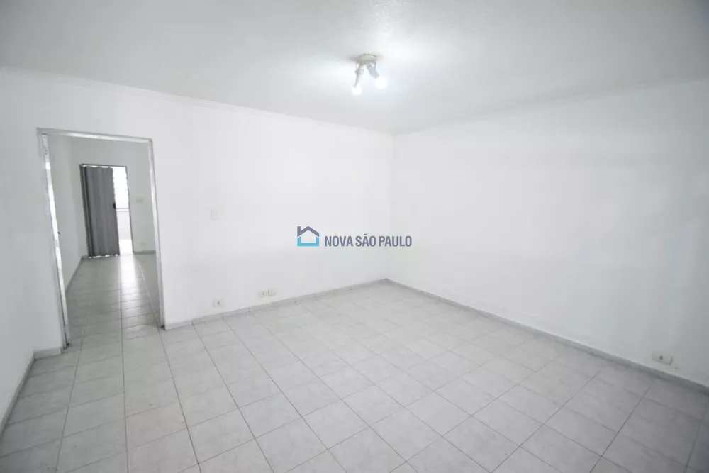 Casa Comercial à venda com 5 quartos, 175m² - Foto 2