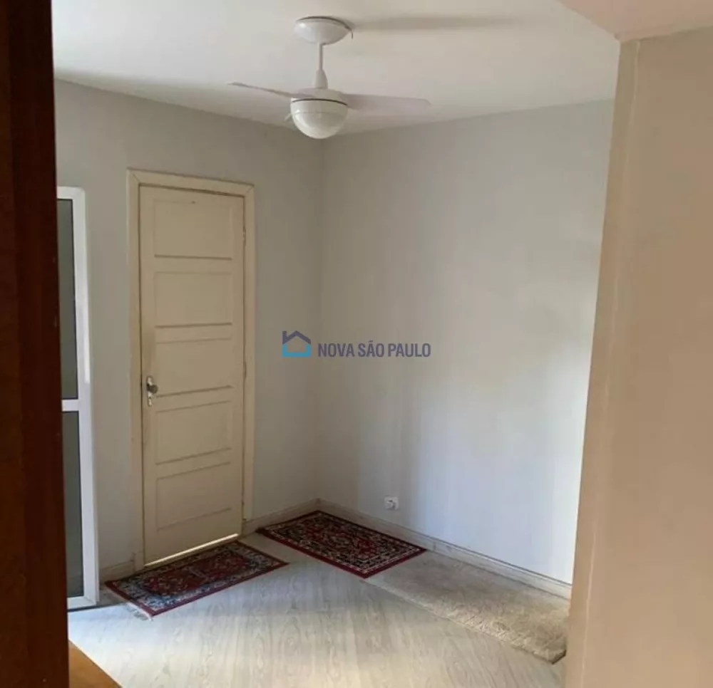 Casa à venda com 2 quartos, 105m² - Foto 2