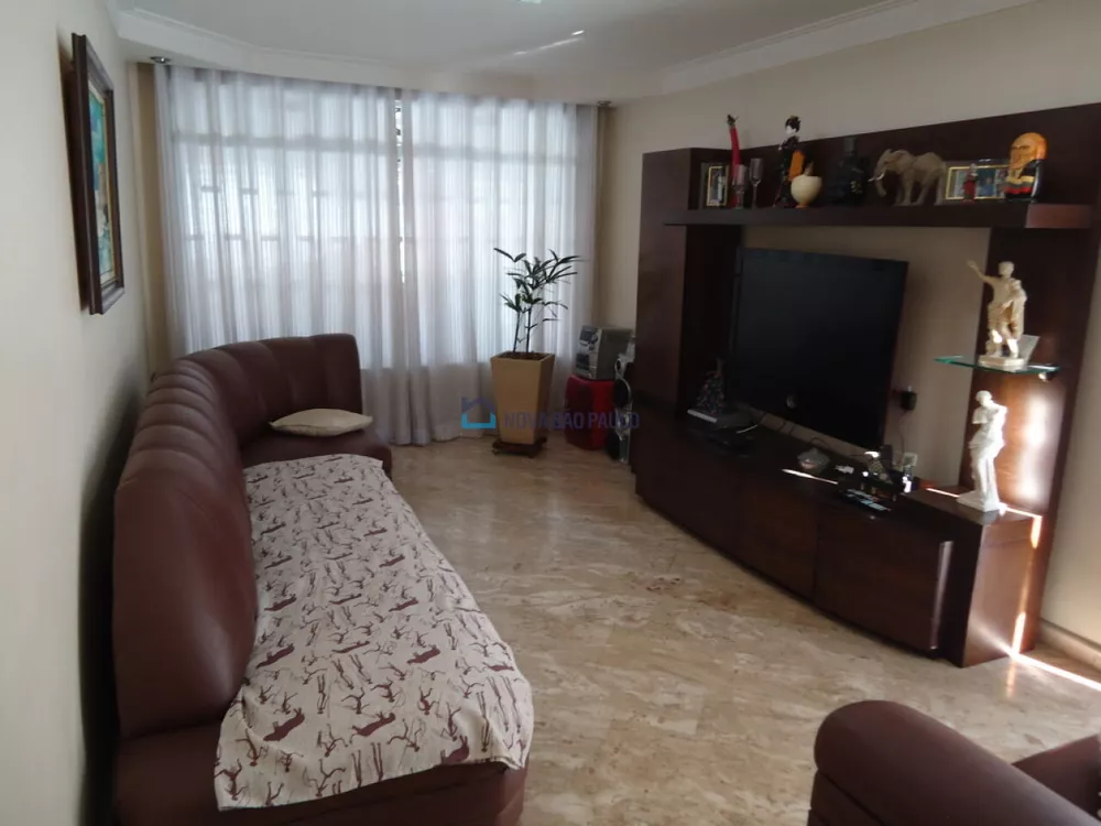 Casa à venda com 2 quartos, 150m² - Foto 1