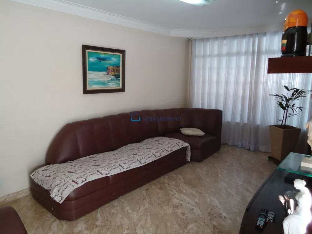 Casa à venda com 2 quartos, 150m² - Foto 2