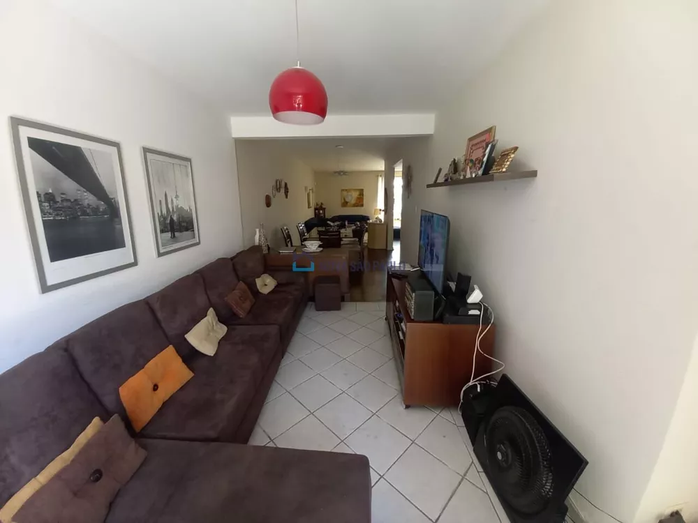 Casa à venda com 3 quartos, 236m² - Foto 4