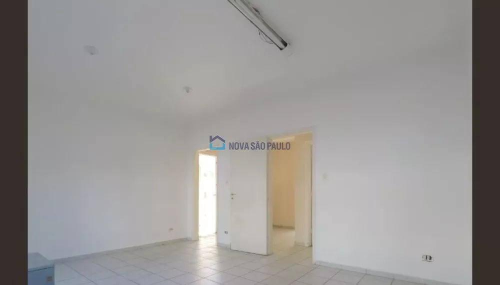 Casa Comercial à venda com 3 quartos, 120m² - Foto 2