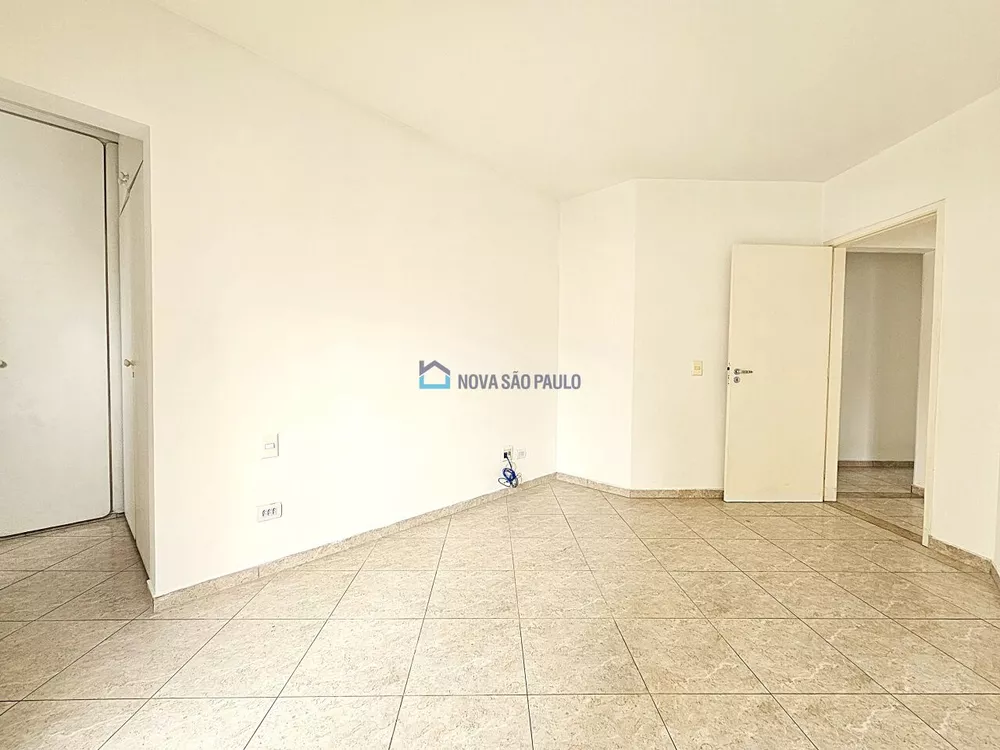 Apartamento à venda com 3 quartos, 117m² - Foto 4