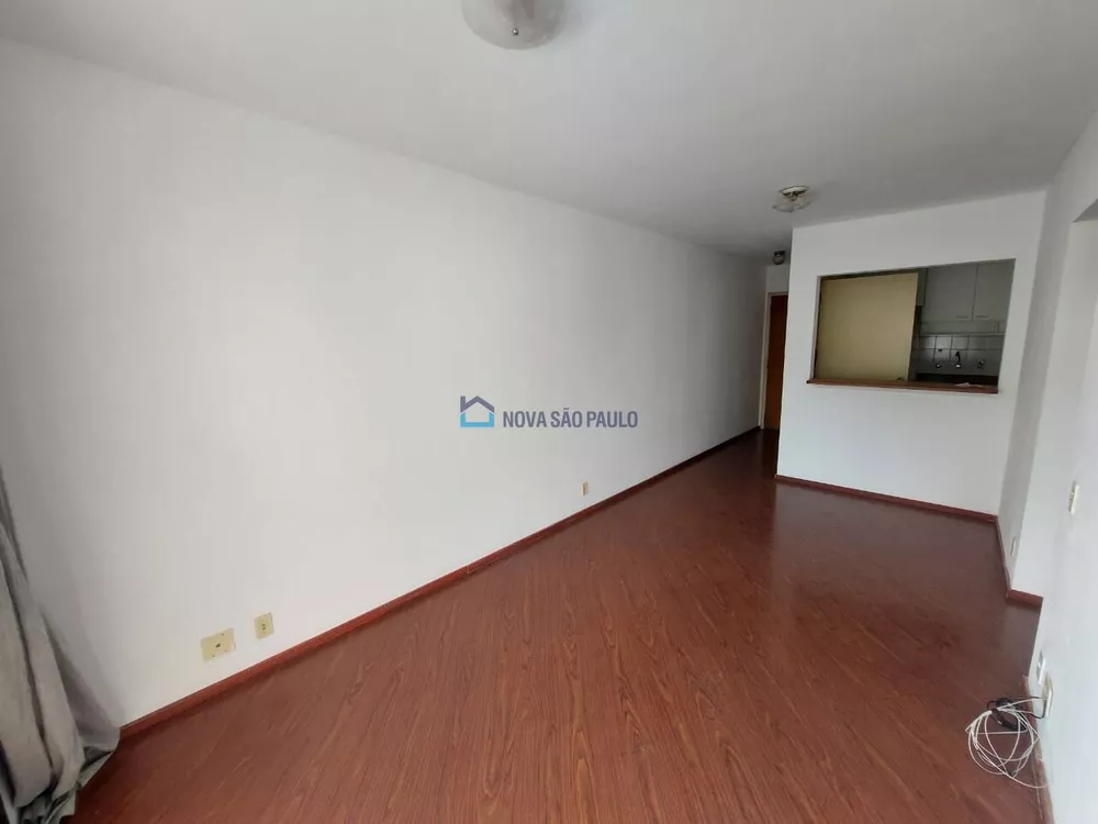 Apartamento para alugar com 3 quartos, 80m² - Foto 4