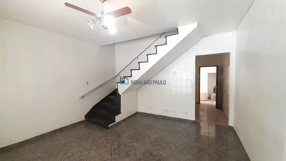 Casa à venda com 2 quartos, 124m² - Foto 2