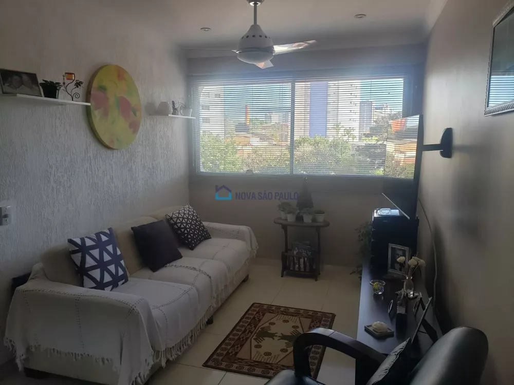 Apartamento à venda com 2 quartos, 62m² - Foto 1