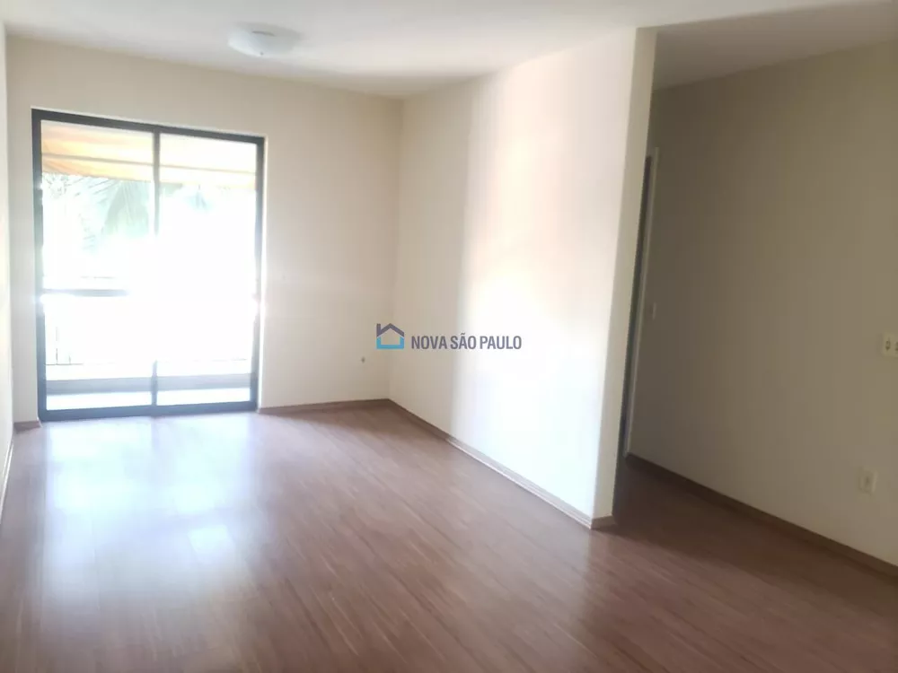 Apartamento à venda com 2 quartos, 63m² - Foto 1