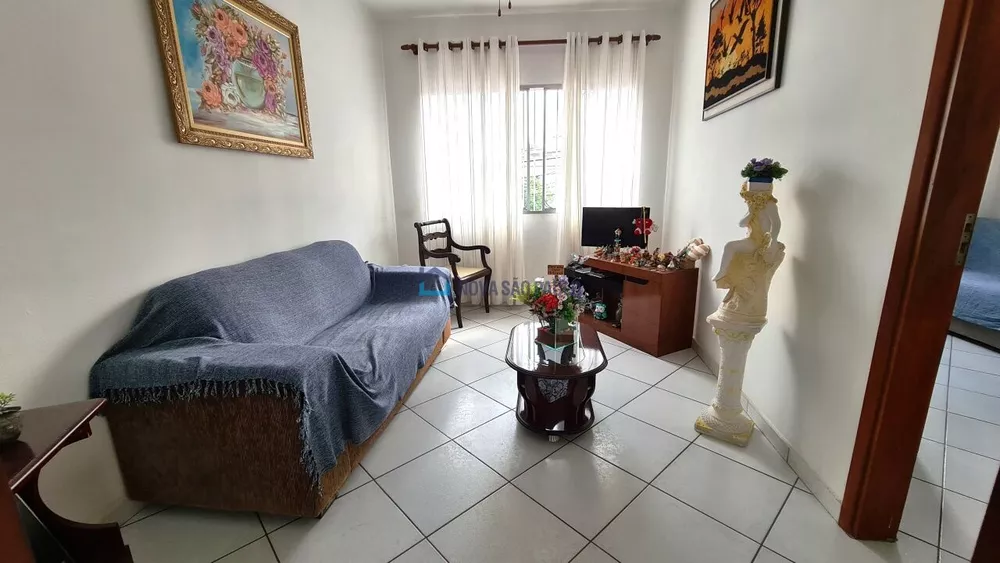 Casa à venda com 4 quartos, 177m² - Foto 4