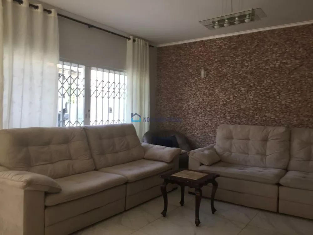 Casa Comercial para alugar com 4 quartos, 320m² - Foto 2