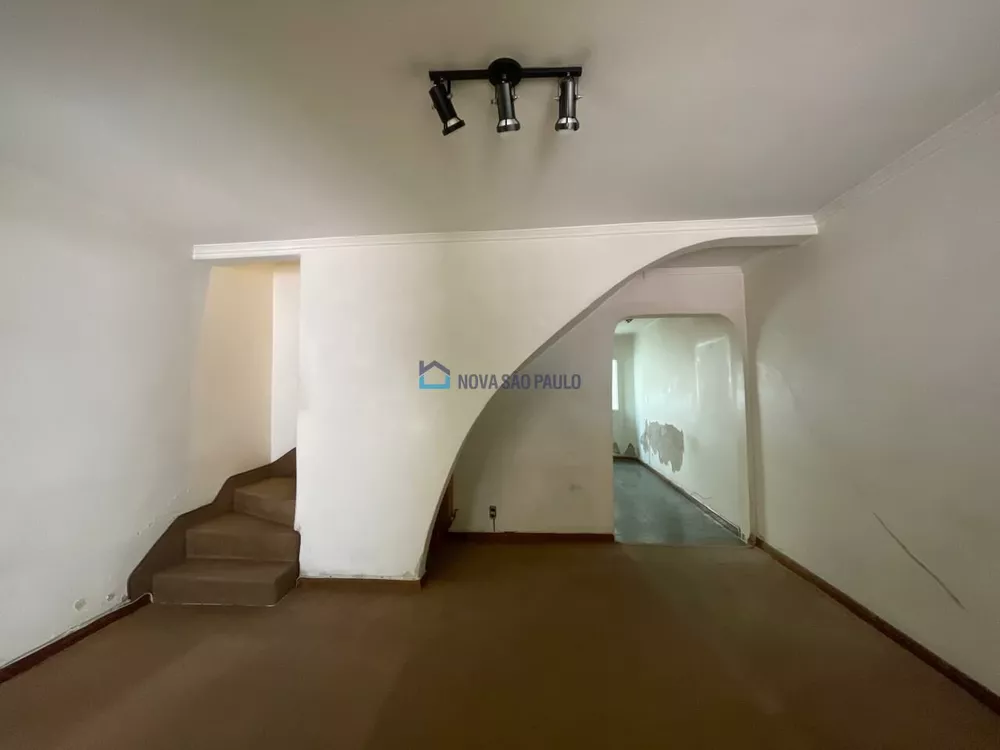 Casa Comercial à venda com 2 quartos, 105m² - Foto 1