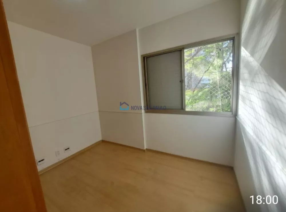 Apartamento à venda com 3 quartos, 75m² - Foto 1