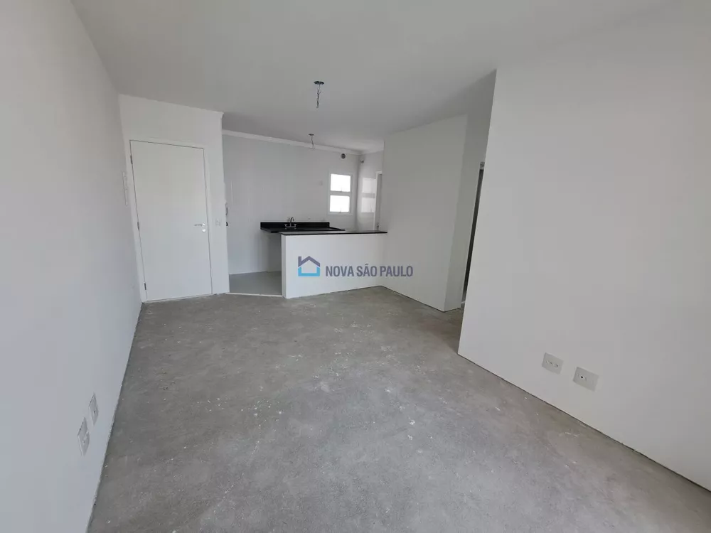 Apartamento à venda com 2 quartos, 65m² - Foto 2