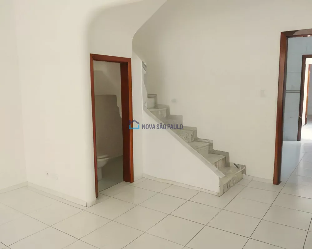 Casa à venda com 3 quartos, 202m² - Foto 4