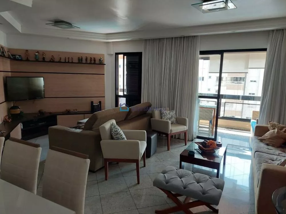 Apartamento à venda com 3 quartos, 110m² - Foto 1