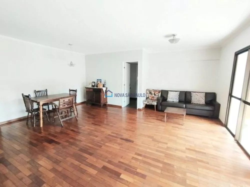 Apartamento à venda com 3 quartos, 128m² - Foto 2