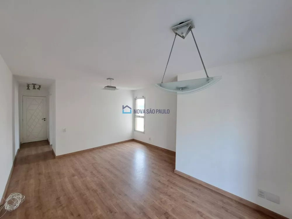 Apartamento à venda com 2 quartos, 66m² - Foto 4