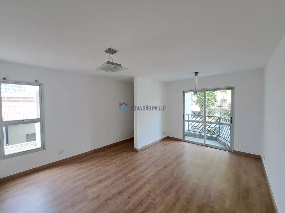 Apartamento à venda com 2 quartos, 66m² - Foto 1