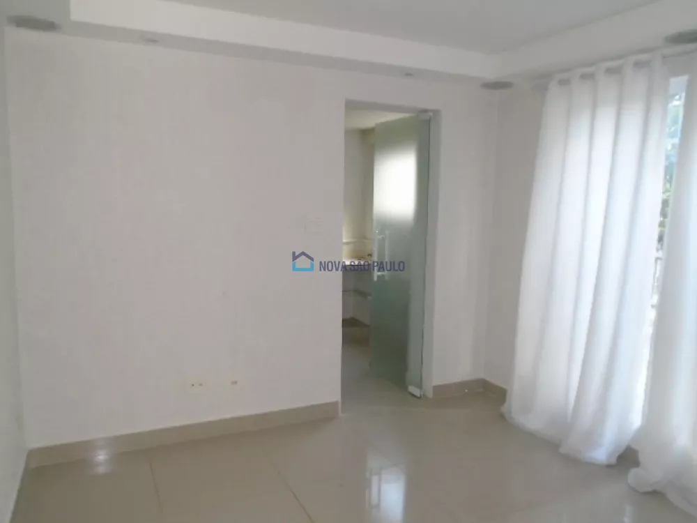 Casa Comercial para alugar com 1 quarto, 70m² - Foto 4