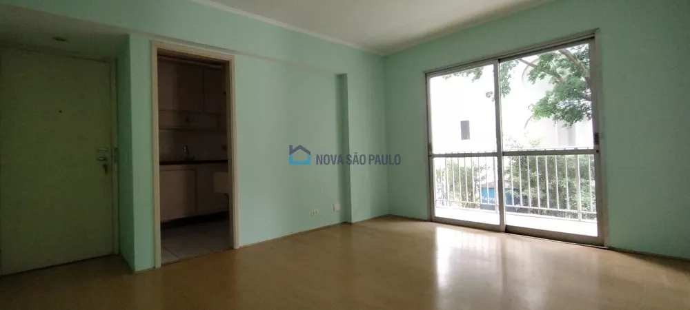 Apartamento à venda com 3 quartos, 82m² - Foto 1