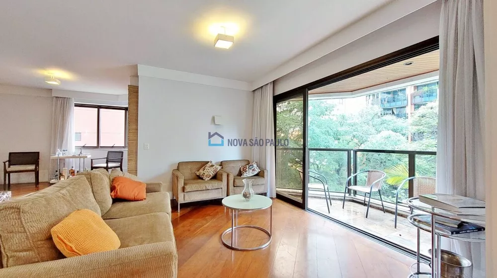 Apartamento à venda com 3 quartos, 246m² - Foto 1